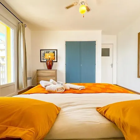 דירה Martina - Seafront Balcony Spacious - By Tgb